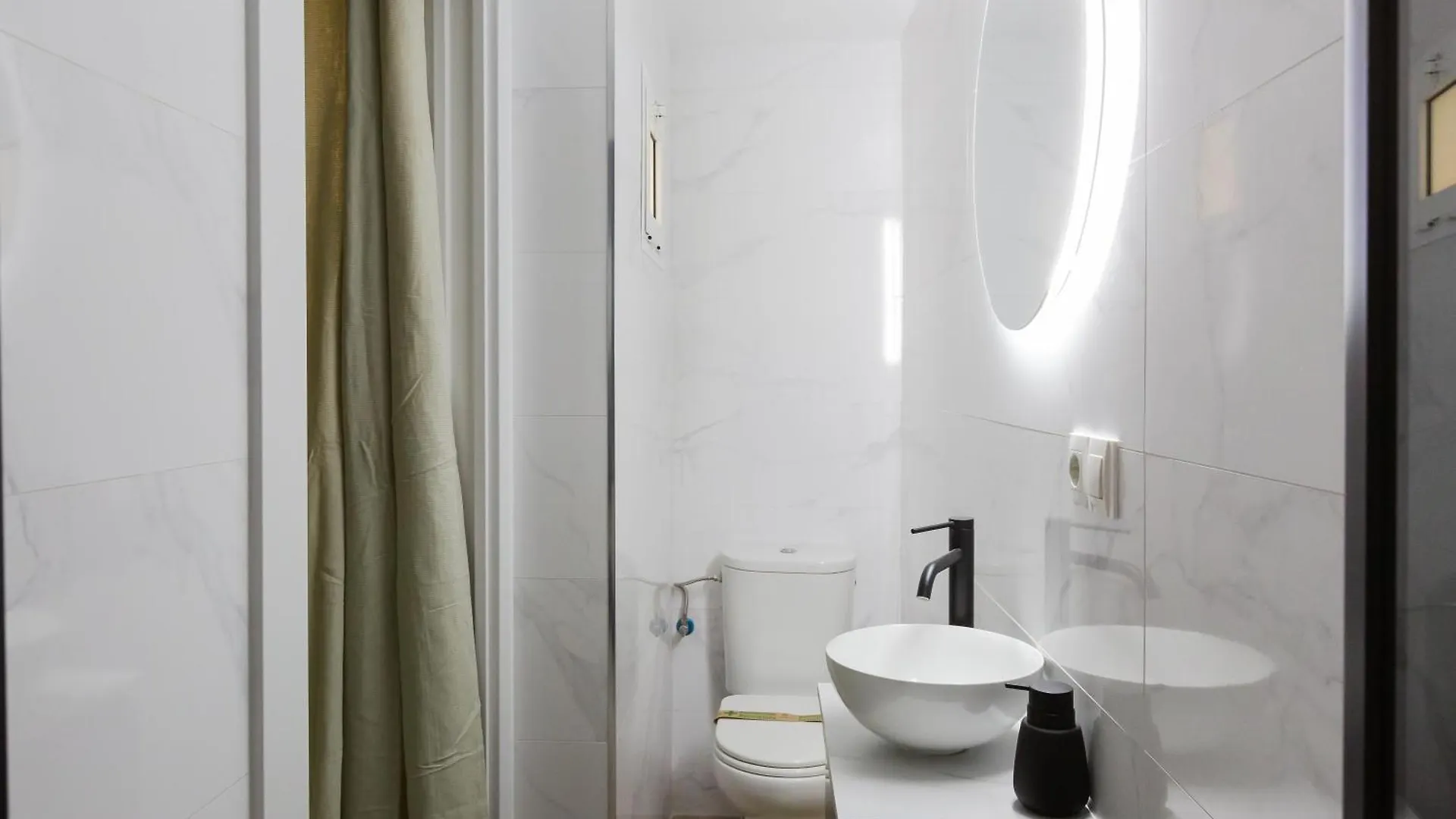 Quiet Apartment In The Center Malaga