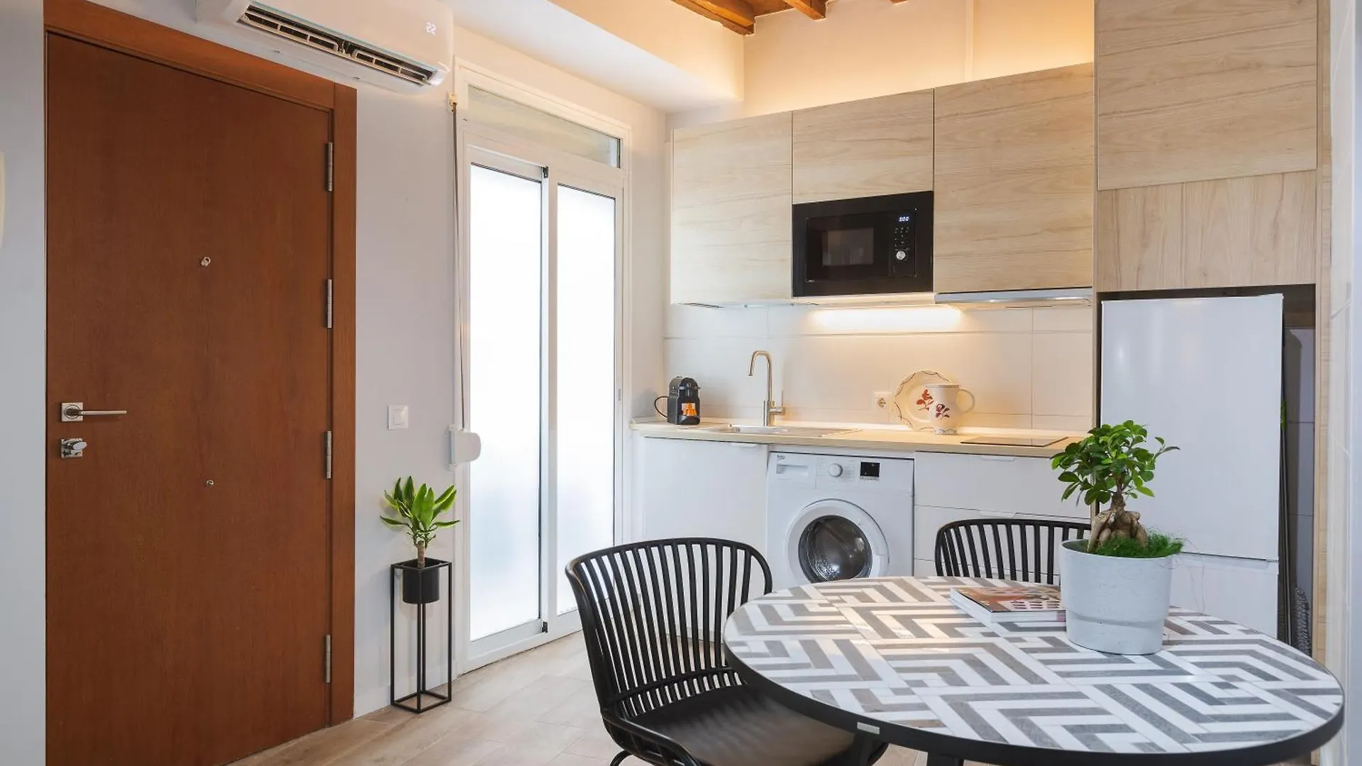 Quiet Apartment In The Center Malaga