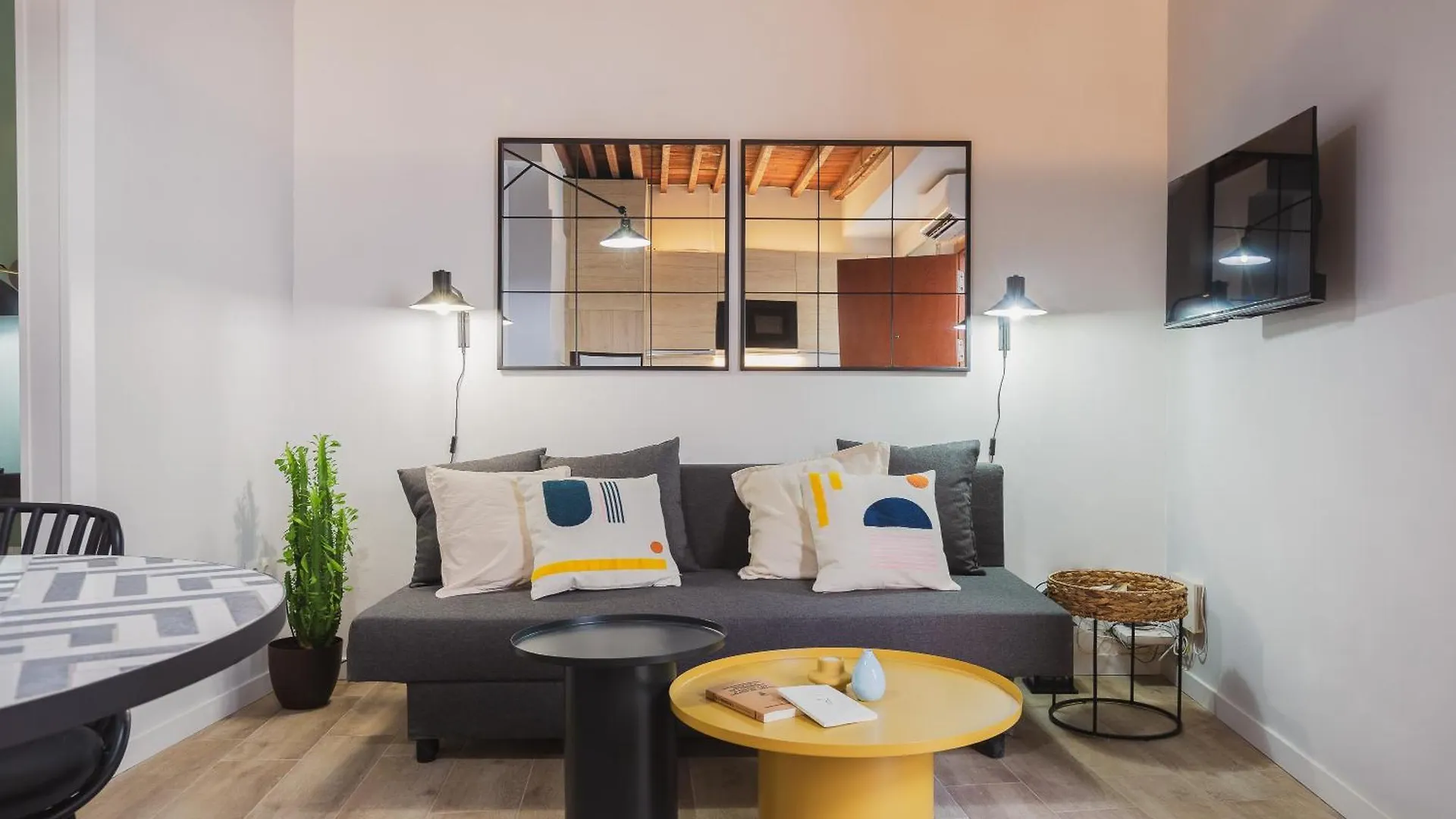 Quiet Apartment In The Center Málaga