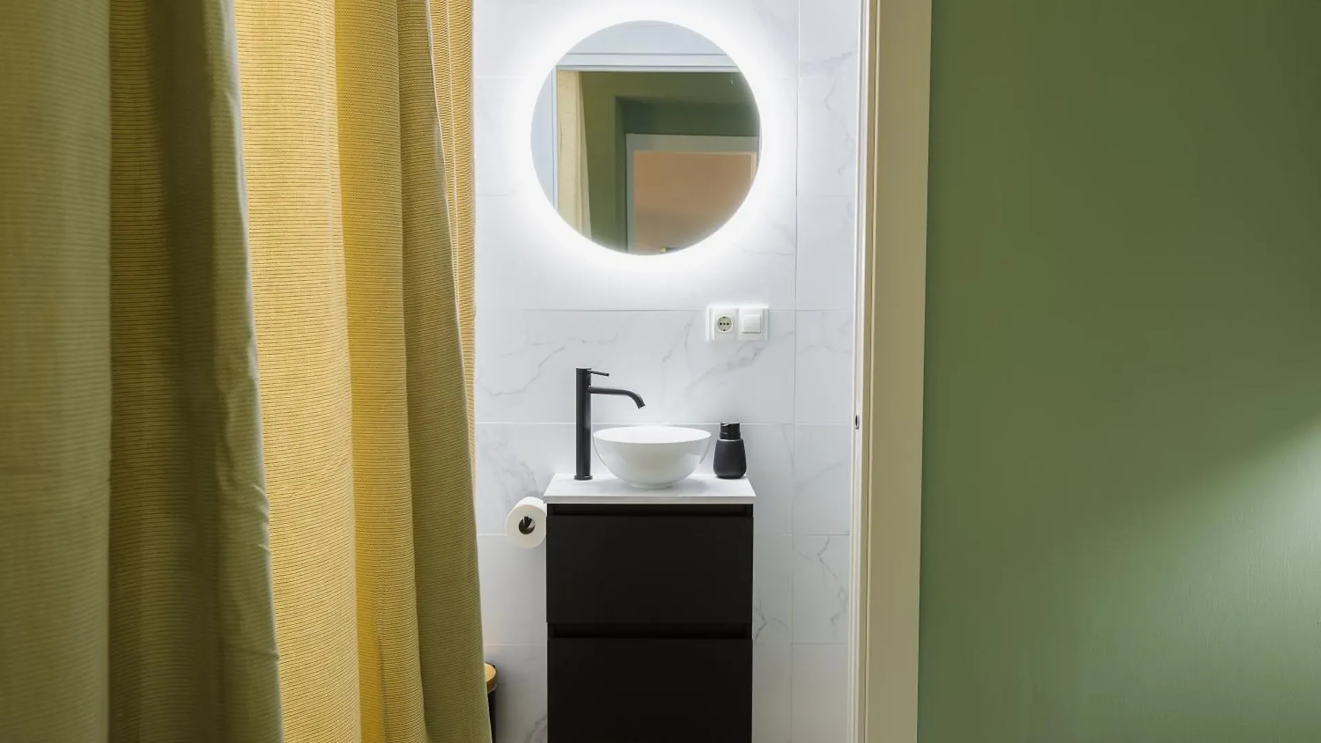 Quiet Apartment In The Center Malaga